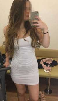 Kemer'in Tutkulu Escortu: Deniz'in Çılgın Dünyası